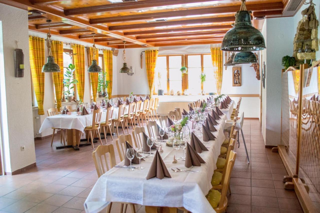 Herrenschenke-Café Eiring Königsberg in Bayern Esterno foto