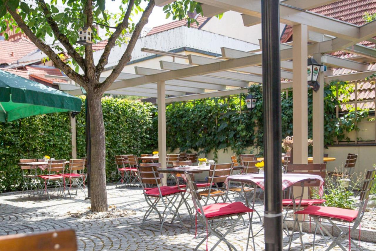 Herrenschenke-Café Eiring Königsberg in Bayern Esterno foto